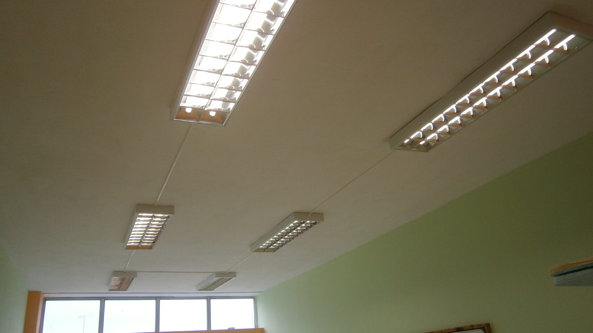 Lighting installation on a school roof 4